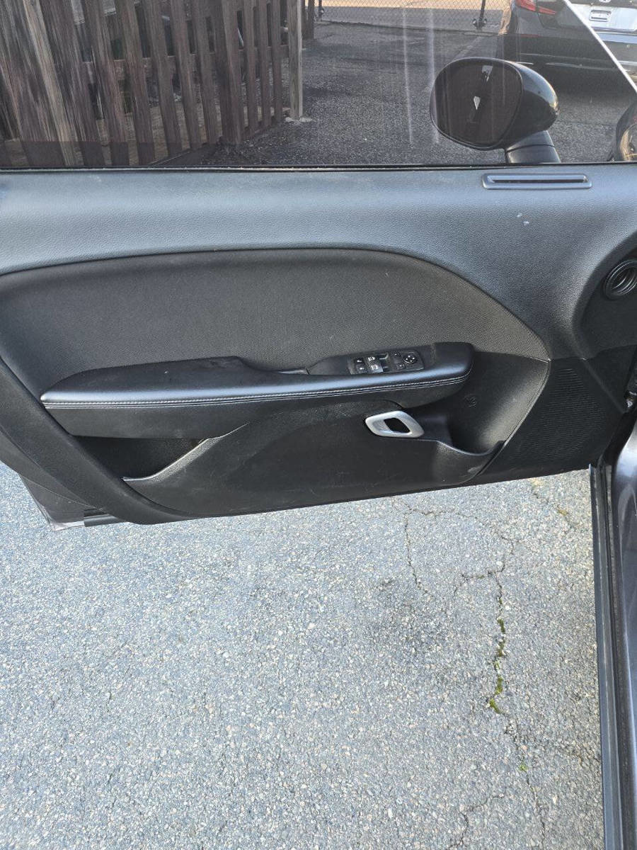 Used 2021 Dodge Challenger R/T RWD image 8