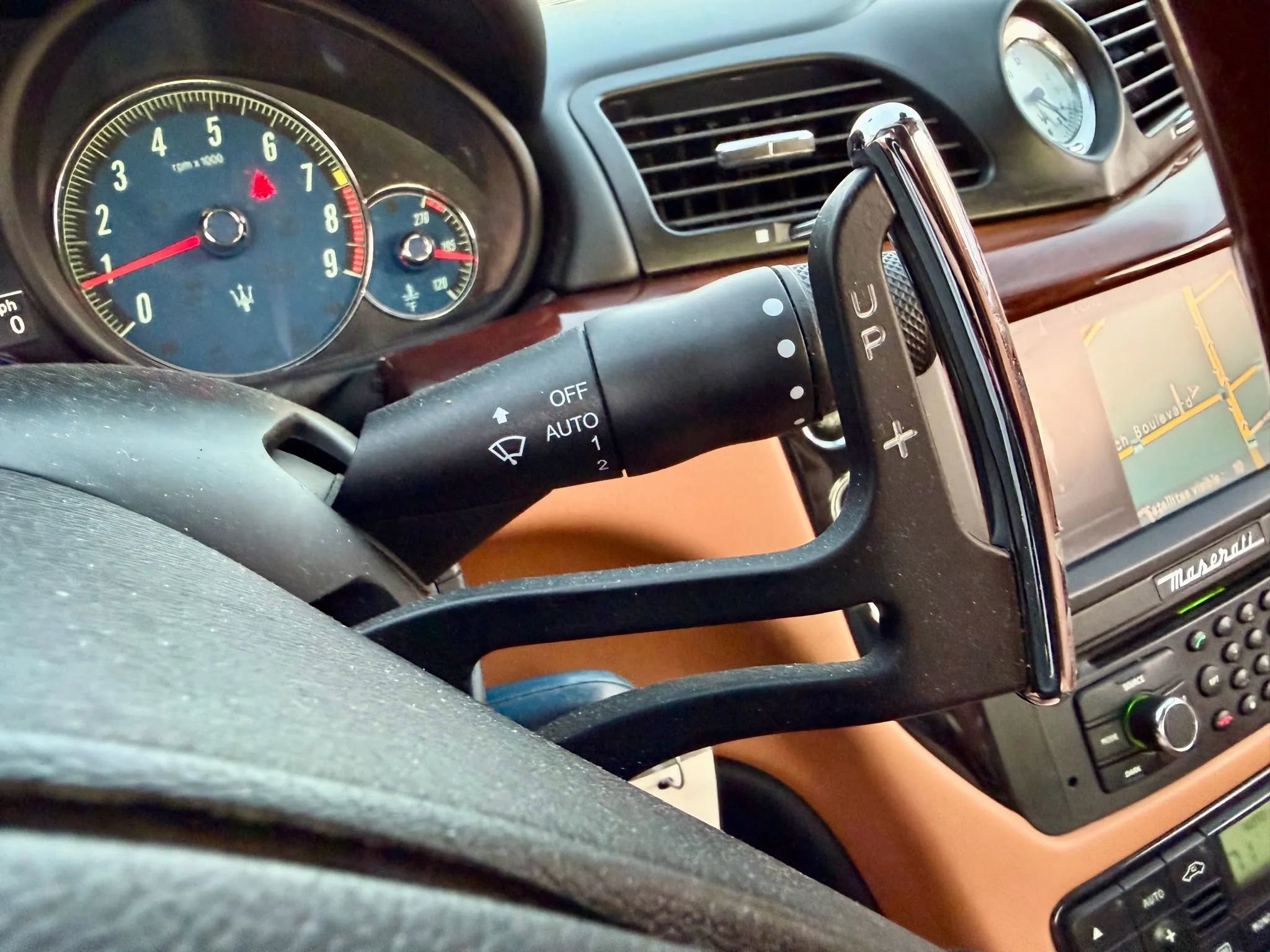 Used 2012 Maserati GranTurismo S image 33