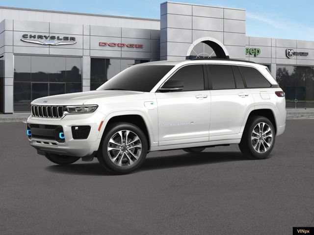 Used 2025 Jeep Grand Cherokee Overland w/ Luxury Tech Group IV AWD/4WD image 2