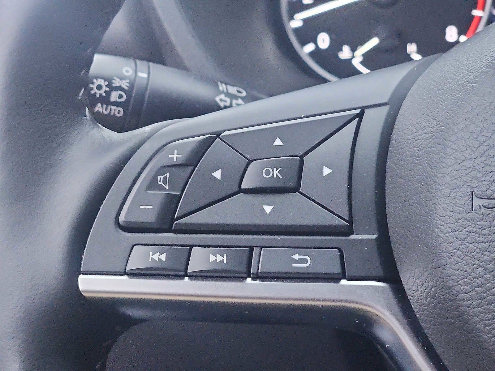 Certified 2025 Nissan Sentra SV w/ All-Weather Package image 20