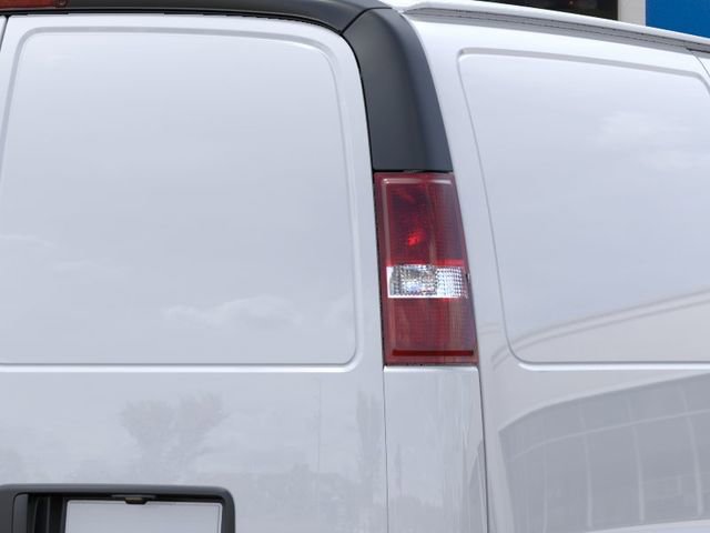New 2026 Chevrolet Express 2500 w/ Driver Convenience Package RWD image 11