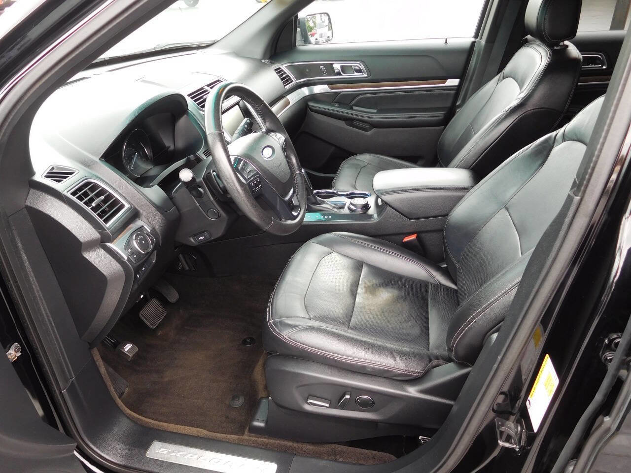 Used 2016 Ford Explorer Limited image 4