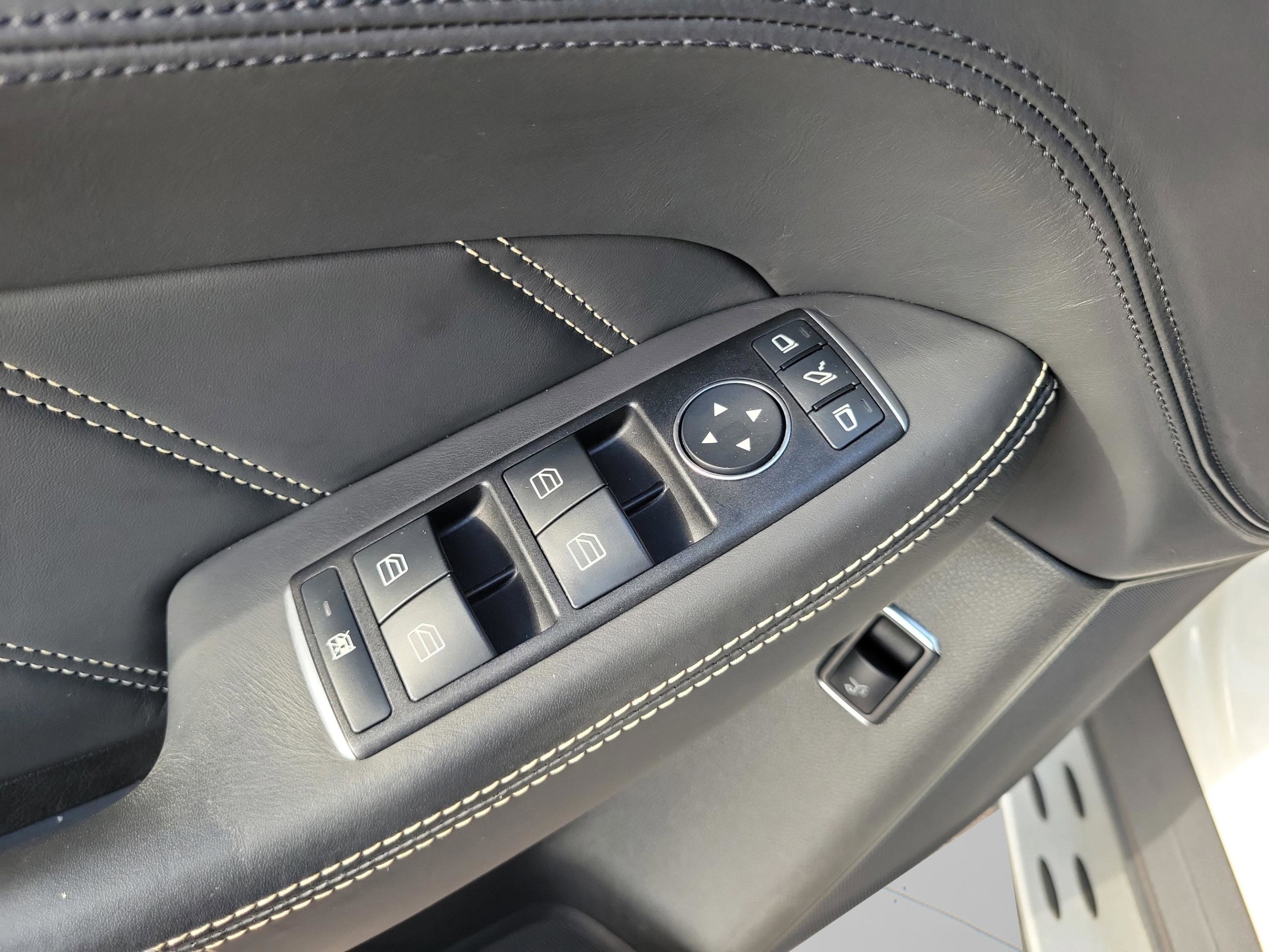 Used 2018 Mercedes-Benz GLE 63 AMG 4MATIC image 16