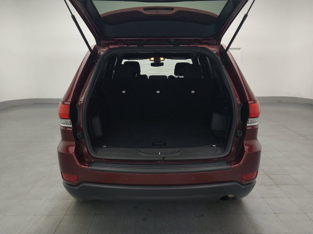 Used 2022 Jeep Grand Cherokee Laredo E RWD image 29