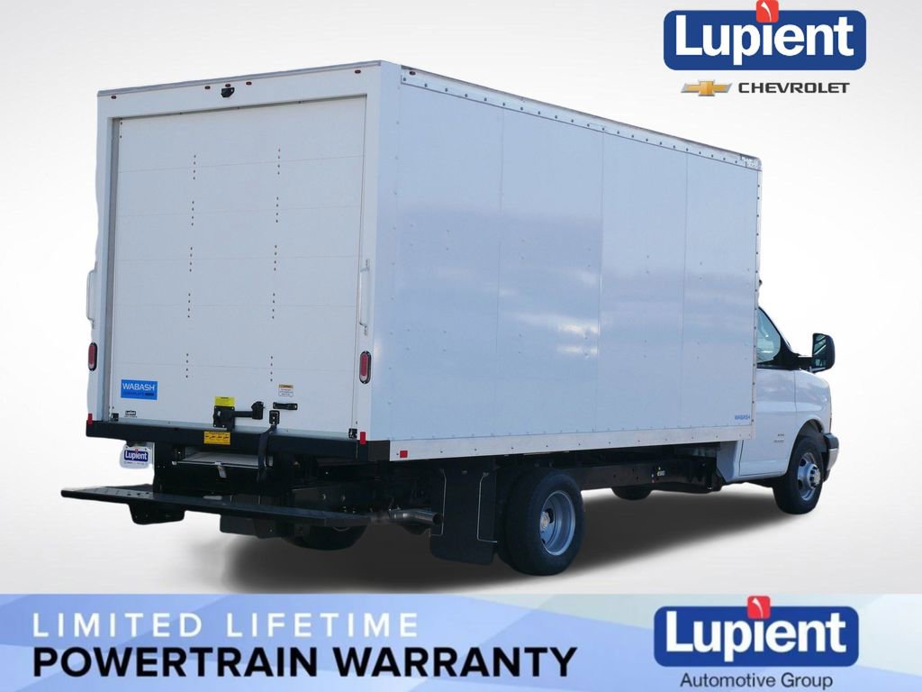 New 2025 Chevrolet Express 4500 4500 Series w/ Power Convenience Package video 3