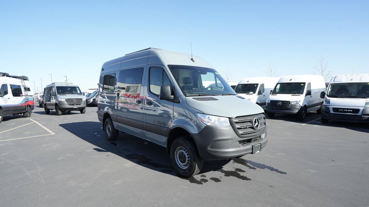 Used 2022 Mercedes-Benz Sprinter 2500 image 3