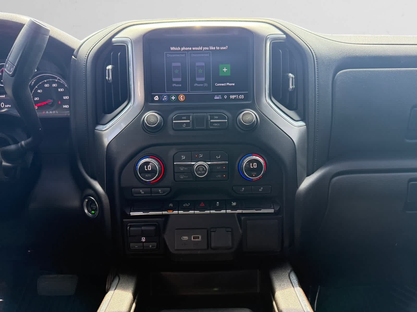Used 2021 Chevrolet Silverado 1500 RST w/ Bed Protection Package RWD image 11