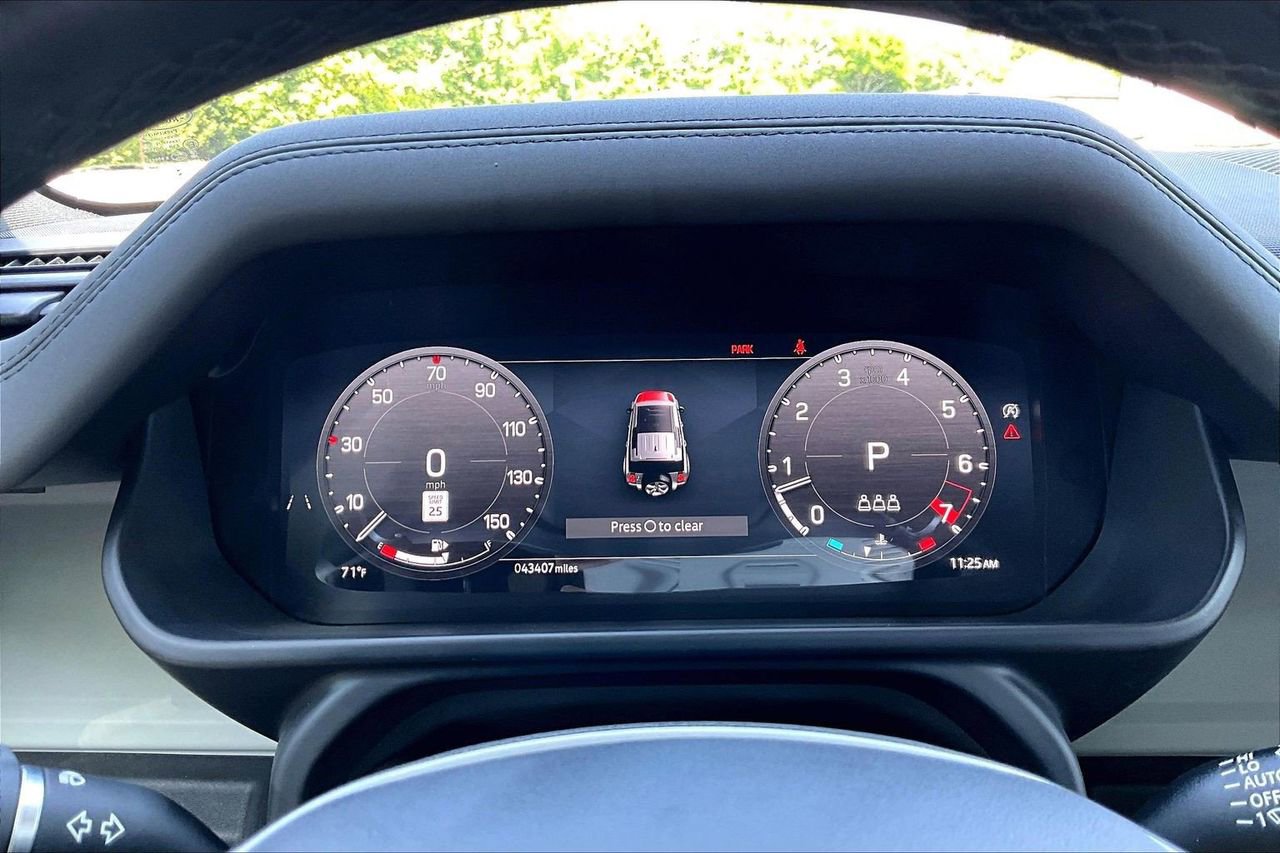 Used 2024 Land Rover Defender 110 S AWD/4WD image 10