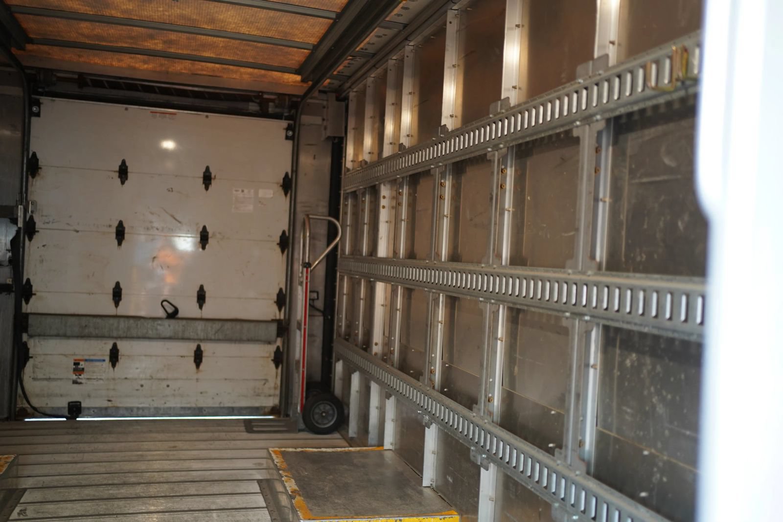 Used 2022 Ford Transit 350 DRW RWD image 15