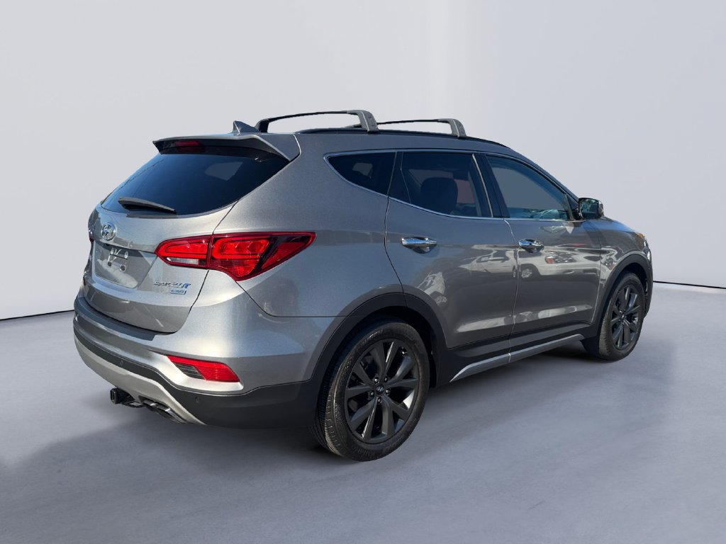 Used 2017 Hyundai Santa Fe Sport FWD image 3
