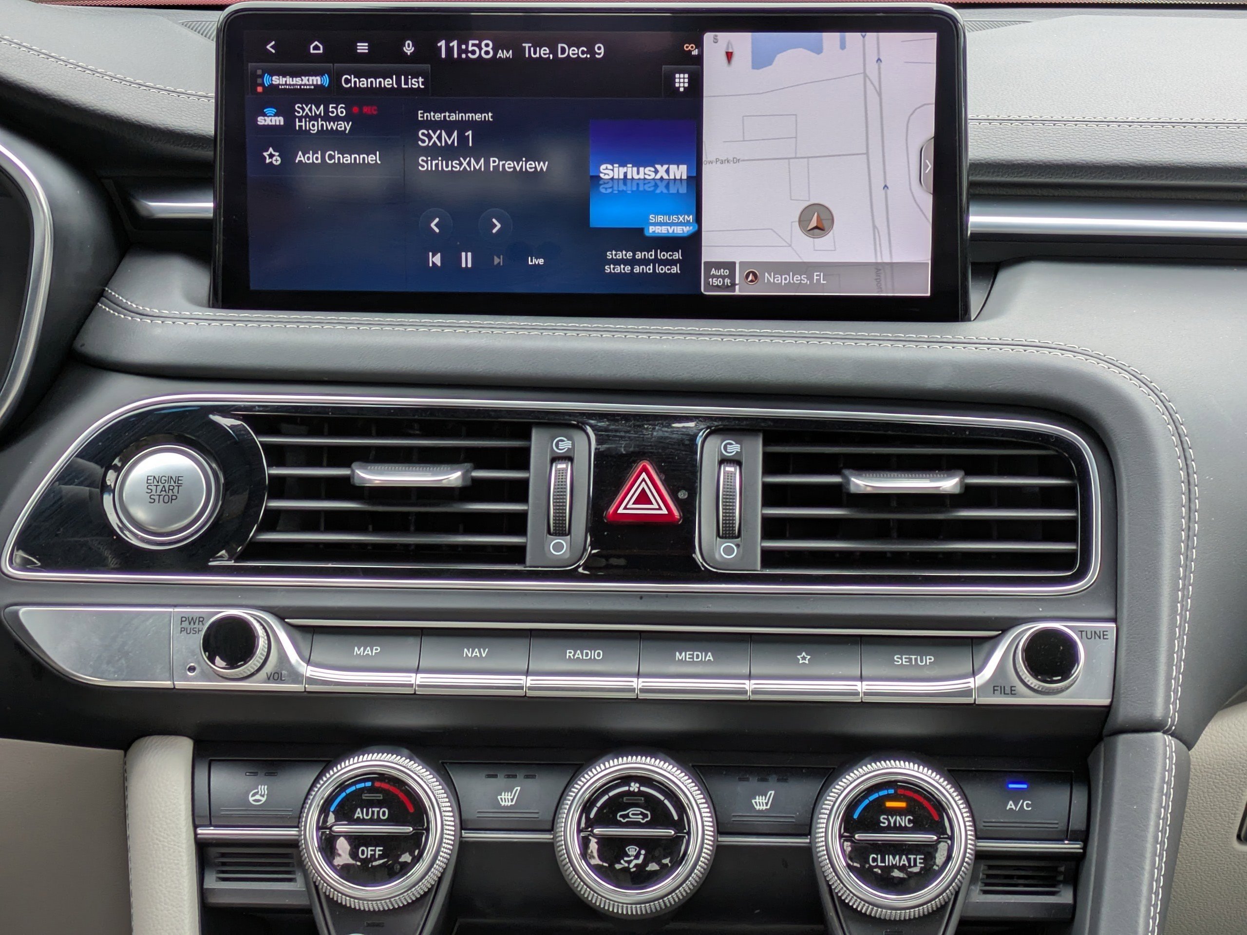 Certified 2022 Genesis G70 3.3T image 14