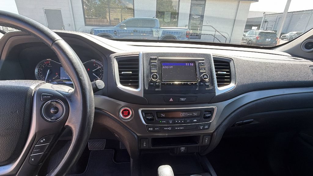 Used 2017 Honda Ridgeline RTL image 19