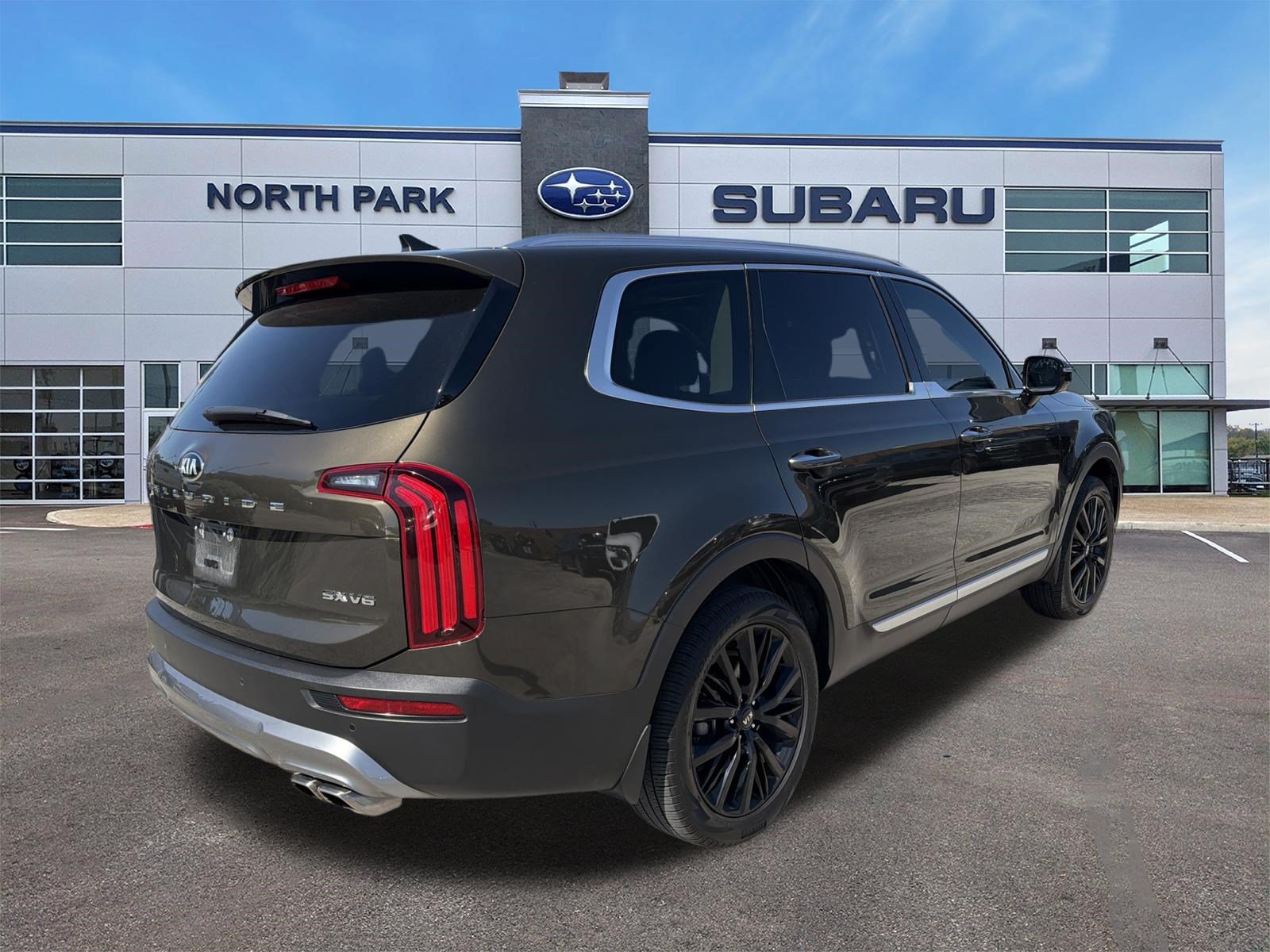 Used 2020 Kia Telluride SX FWD image 3
