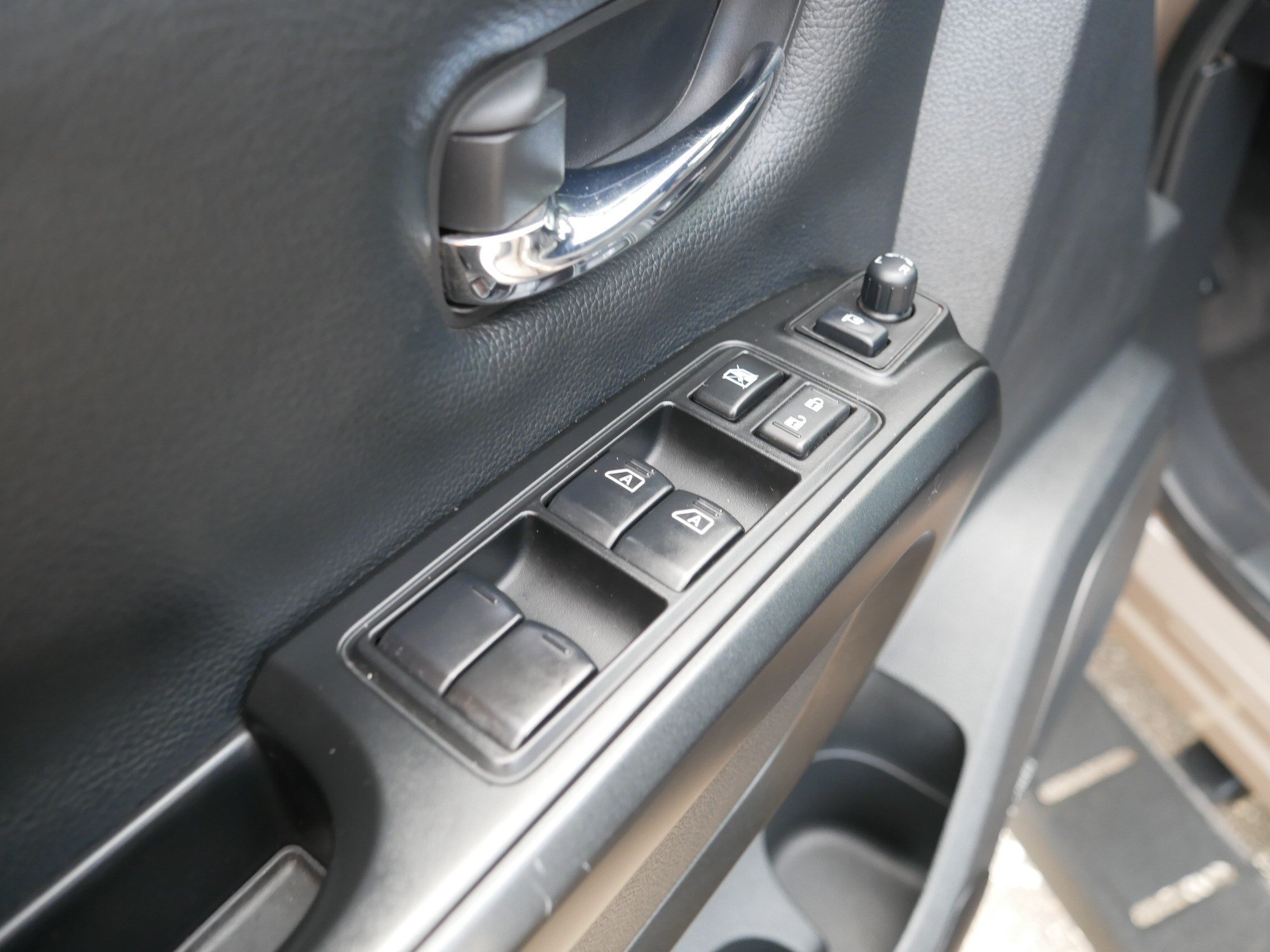 Certified 2024 Nissan Titan PRO-4X w/ Pro-4x Convenience Package AWD/4WD image 19