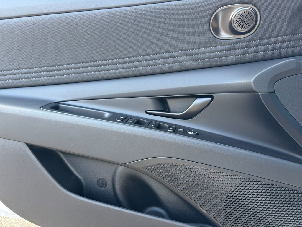 New 2026 Hyundai Elantra Sport image 10