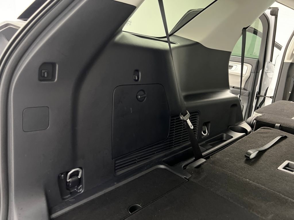 Used 2025 Ford Explorer Active w/ Active Comfort Package image 38