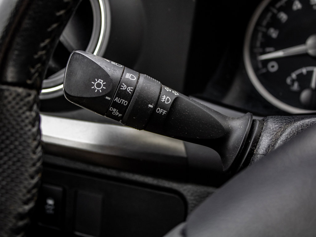 Used 2021 Toyota Tacoma SR5 image 28