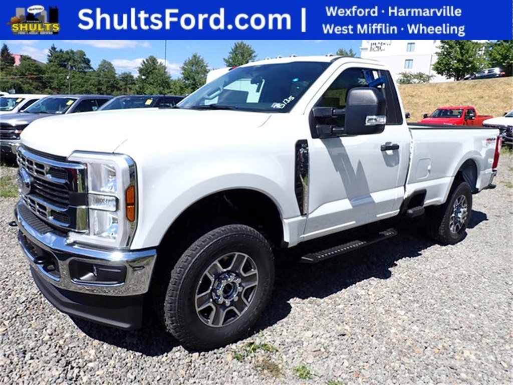 New 2025 Ford F350 XLT w/ FX4 Off-Road Package