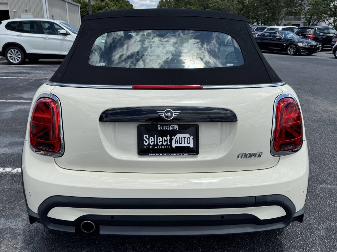 Used 2022 MINI Cooper Convertible image 4