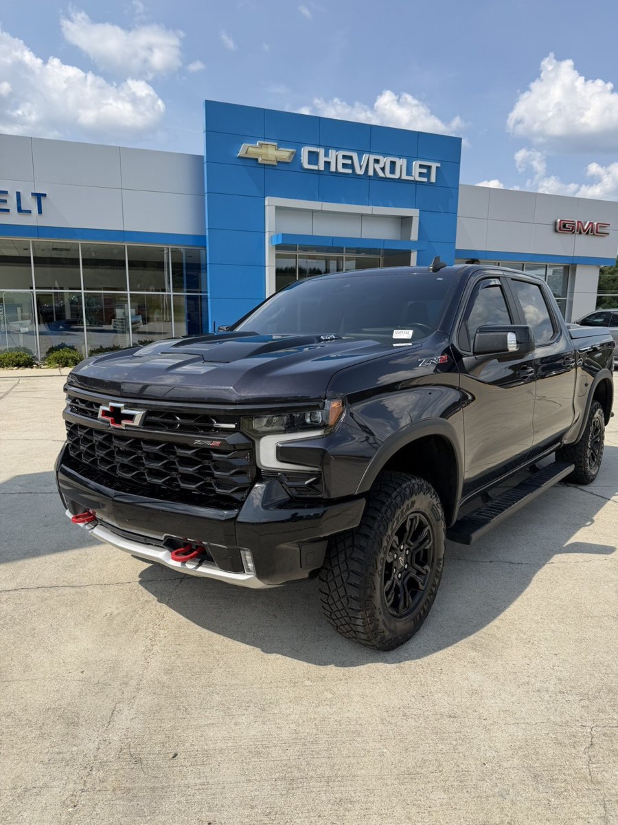 Used 2022 Chevrolet Silverado 1500 ZR2 w/ Technology Package AWD/4WD image 12
