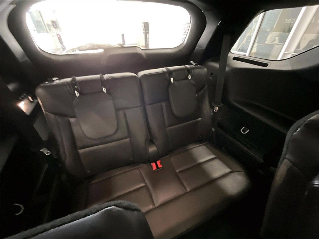 Used 2025 Ford Explorer Platinum w/ LUX Leather Package image 17