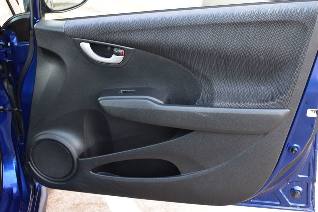 Used 2013 Honda Fit Sport image 40