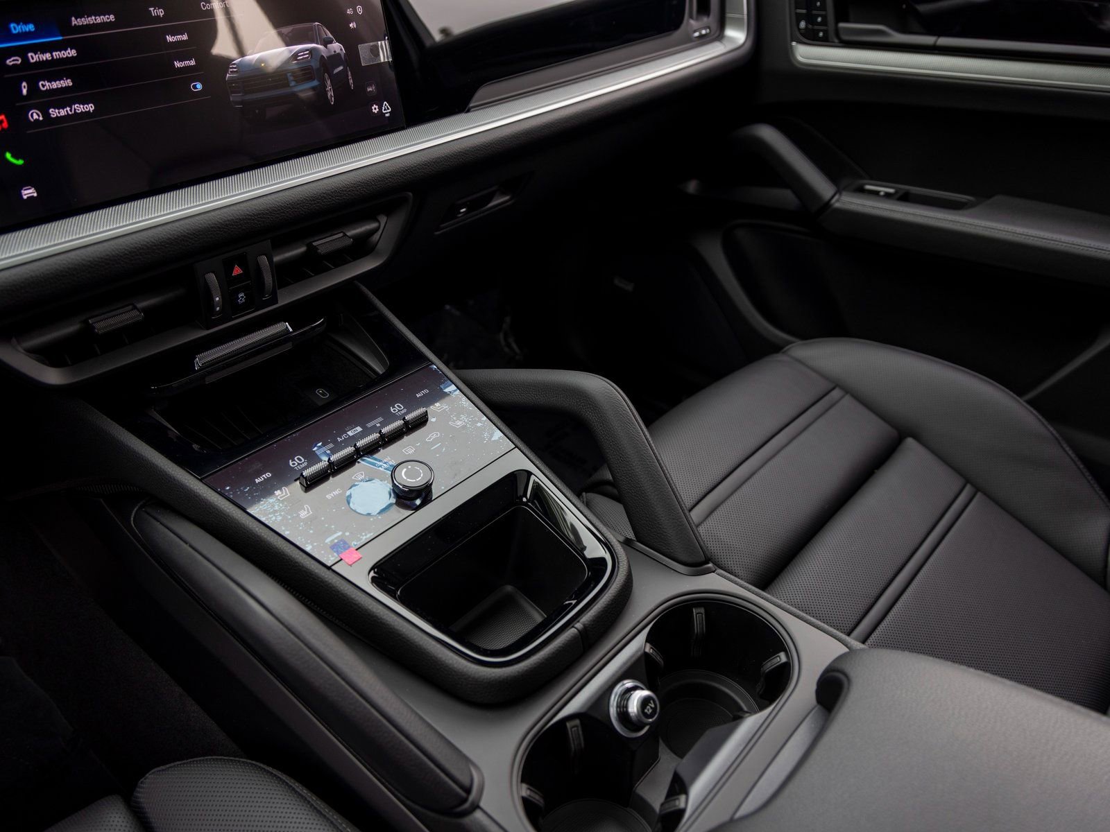 New 2026 Porsche Cayenne Coupe image 35