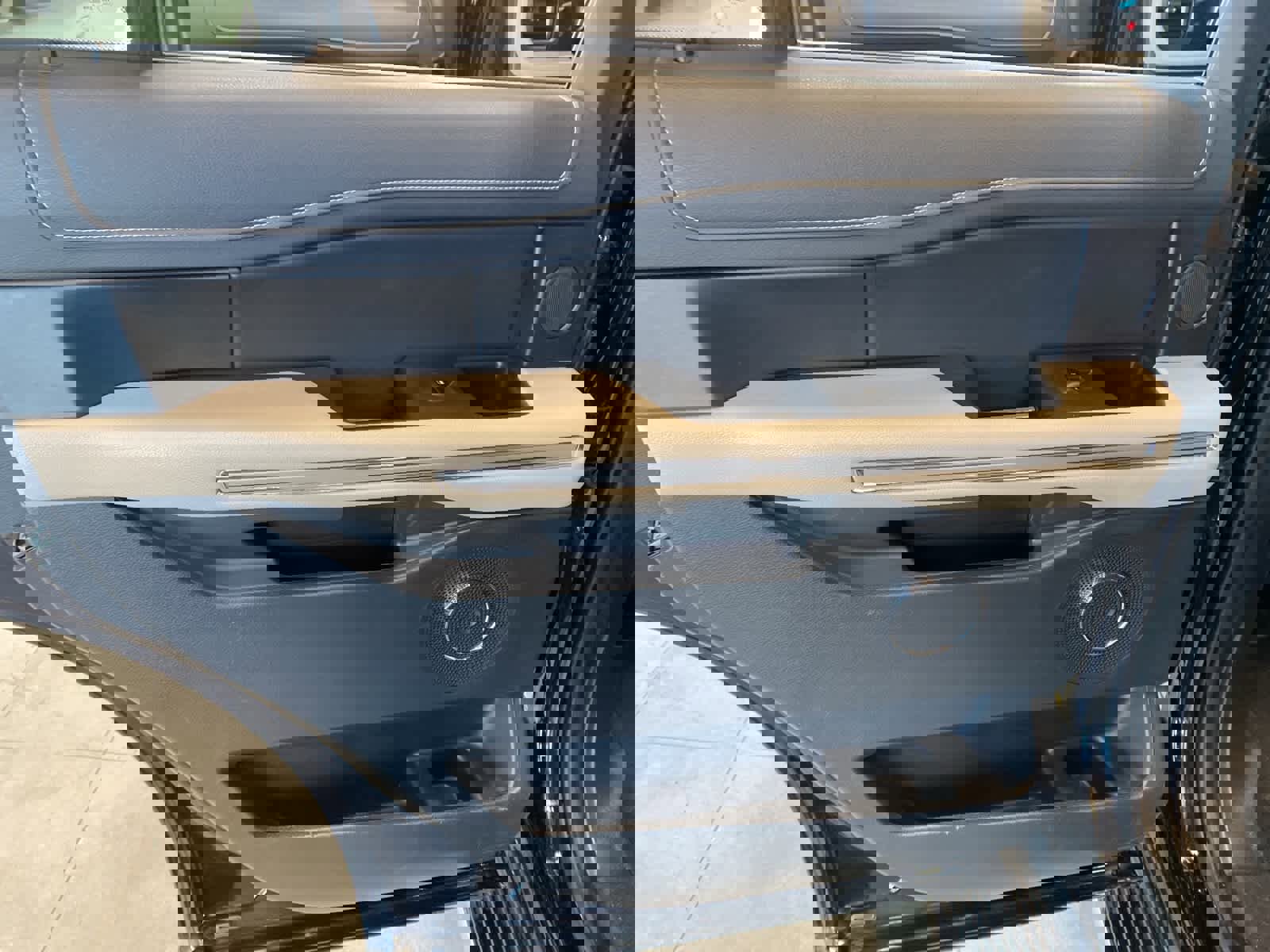 Certified 2023 Ford Expedition Limited image 26