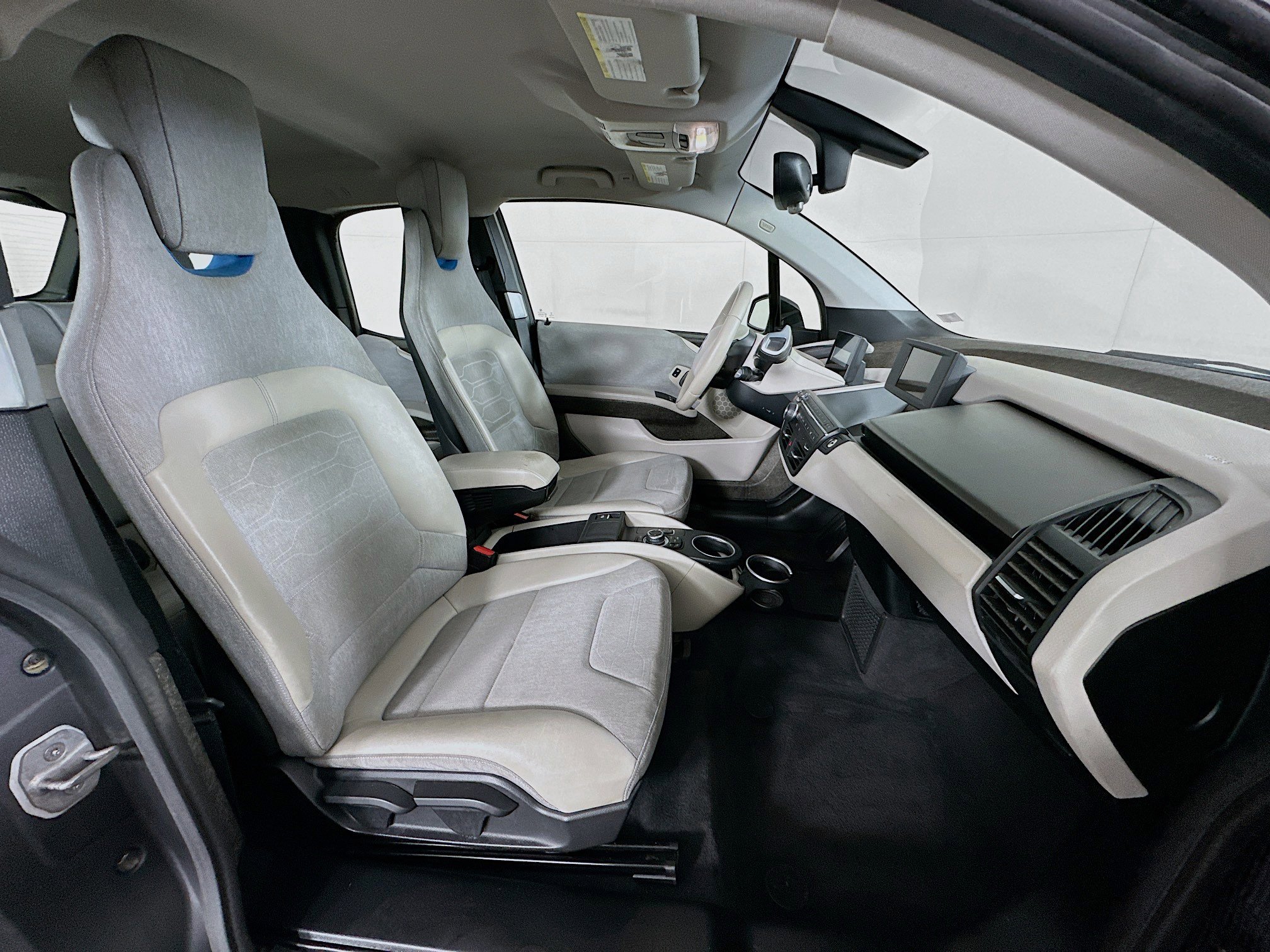 Used 2014 BMW i3 RWD image 30