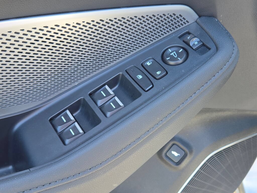 Used 2026 Acura MDX SH-AWD image 34