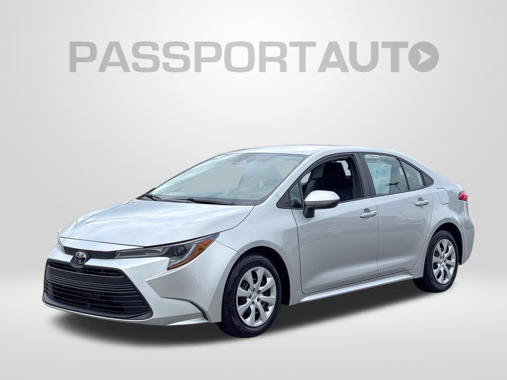 Used 2024 Toyota Corolla LE FWD image 1