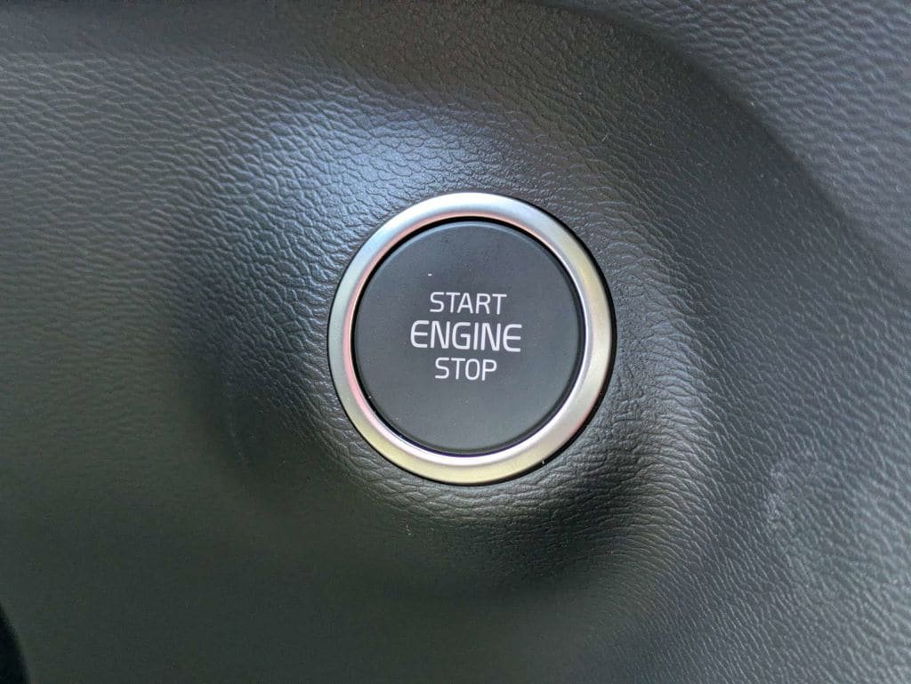 New 2026 Volvo XC40 B4 Core w/ Climate Package FWD image 39