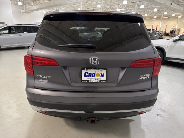 Used 2017 Honda Pilot Touring image 7