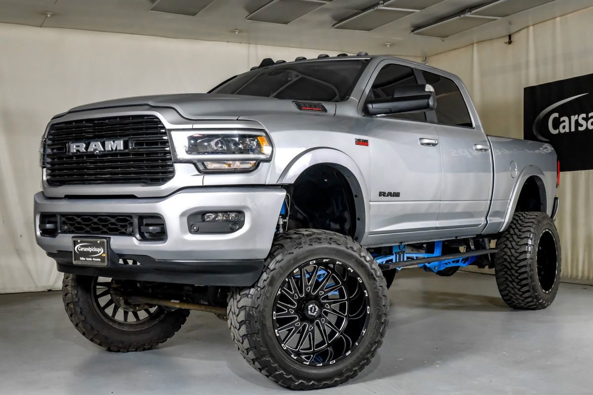 Used 2022 RAM 2500 Laramie w/ Night Edition AWD/4WD image 4