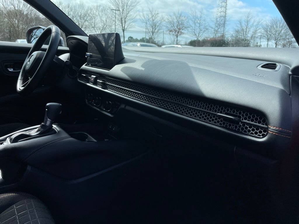 Certified 2026 Honda HR-V Sport image 32