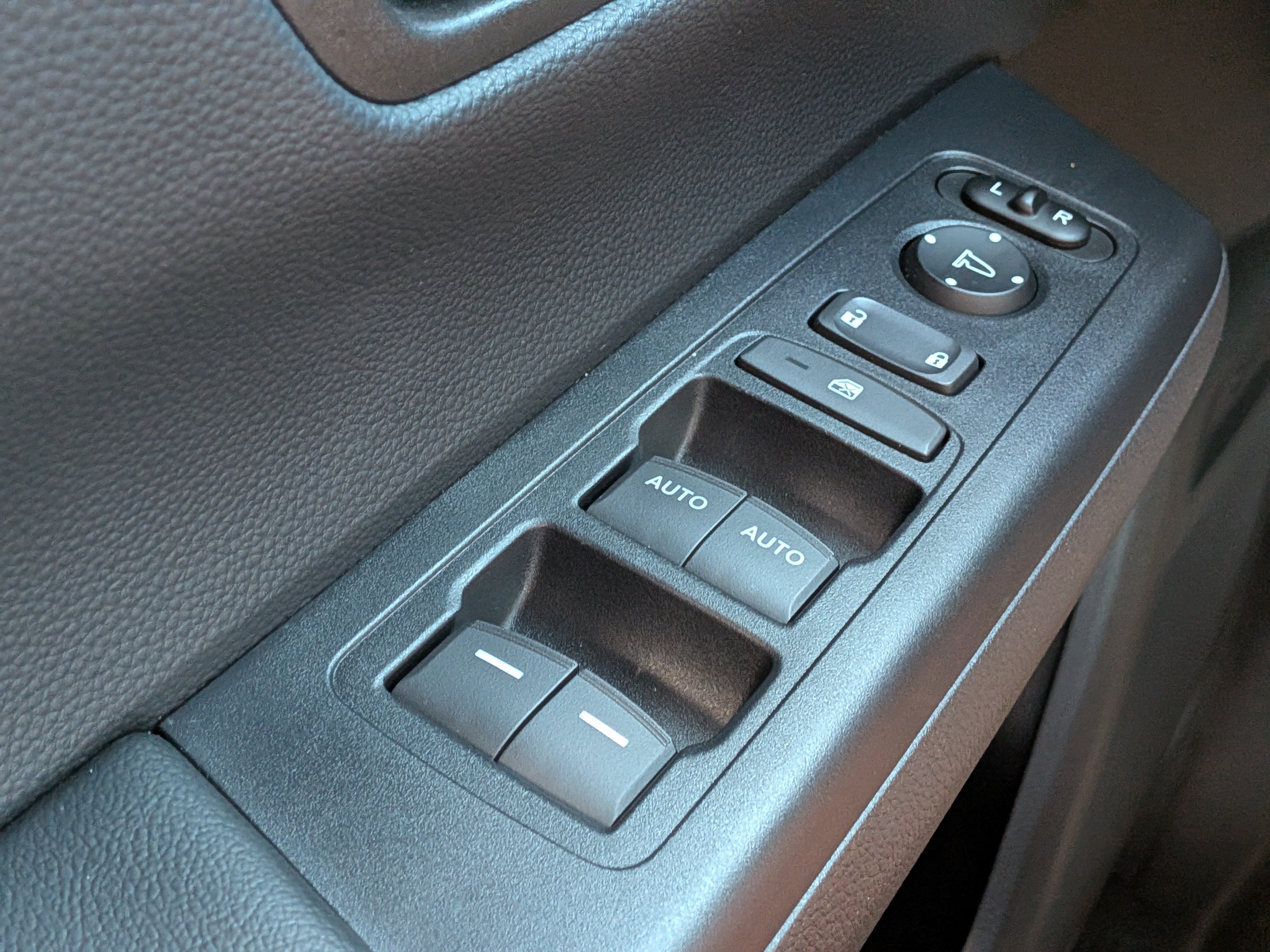 Used 2024 Honda CR-V Sport image 22