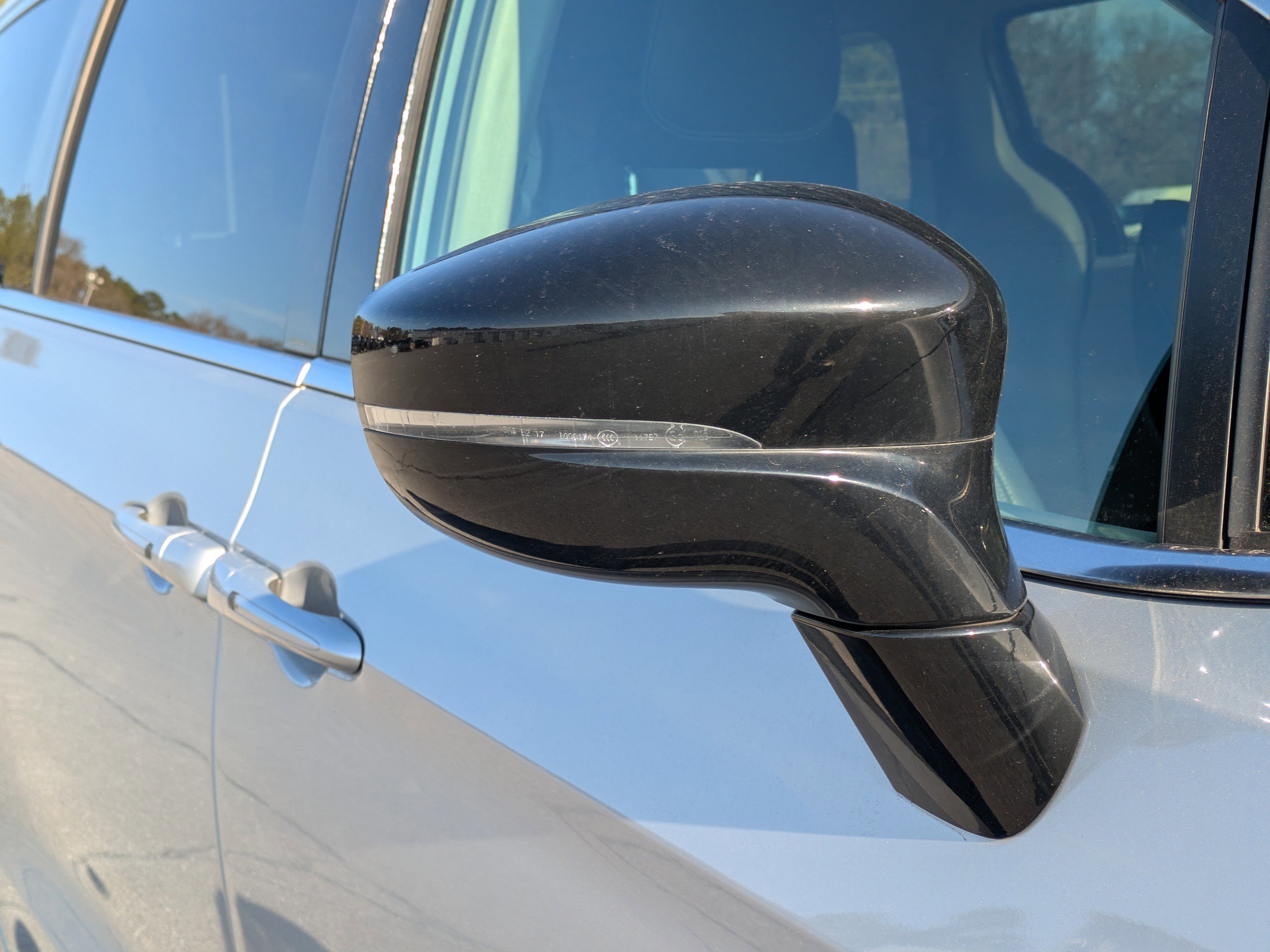 Used 2024 Chrysler Pacifica Touring-L FWD image 10