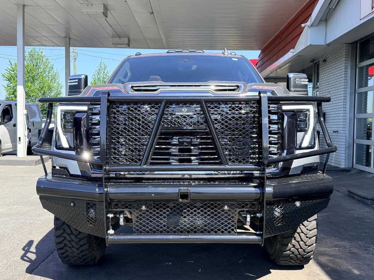 Used 2024 GMC Sierra 3500 Denali Ultimate AWD/4WD image 7
