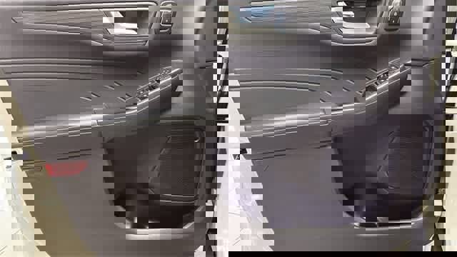 Used 2024 Ford Escape Platinum image 14