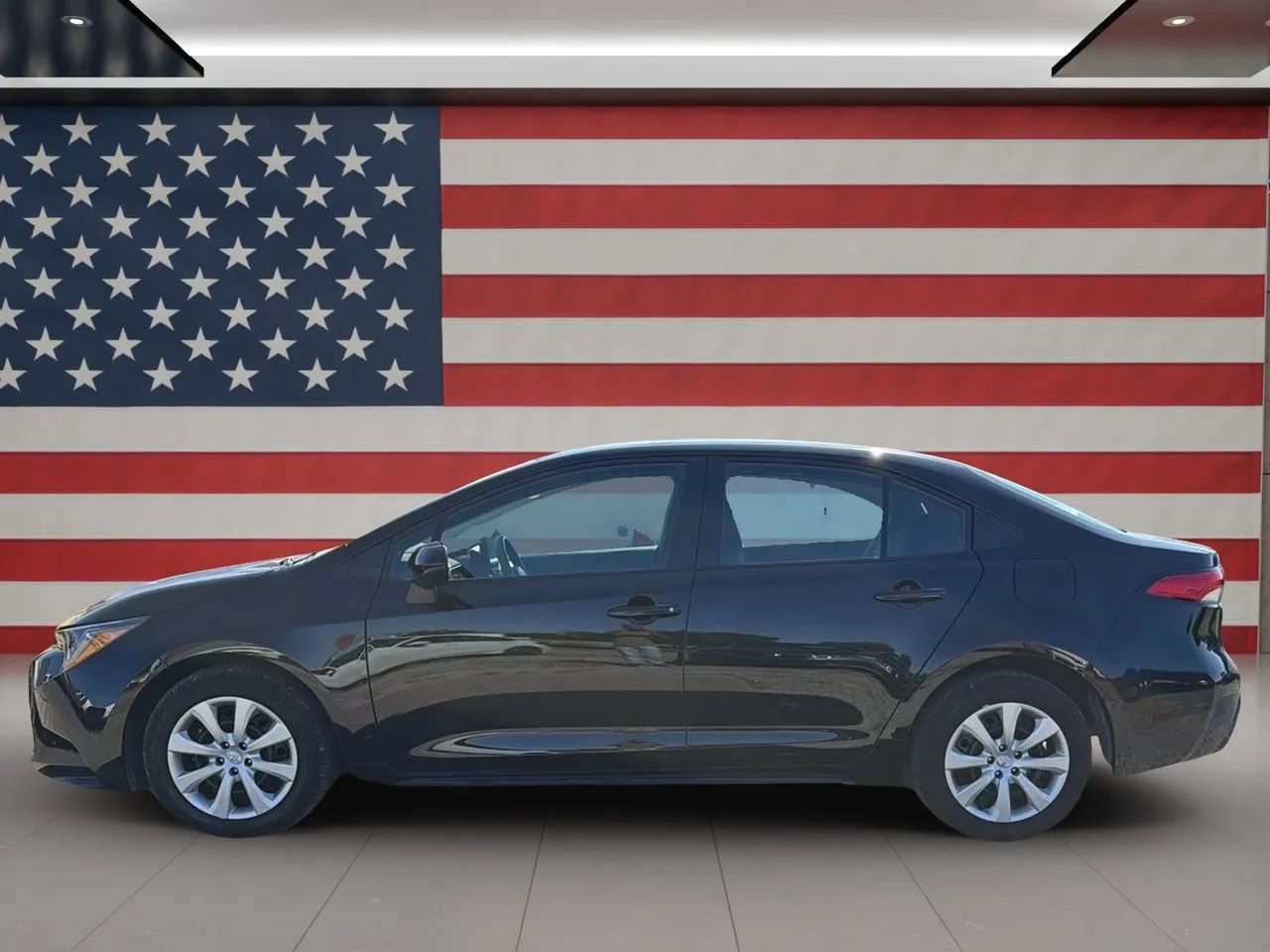 Used 2026 Toyota Corolla LE FWD image 3