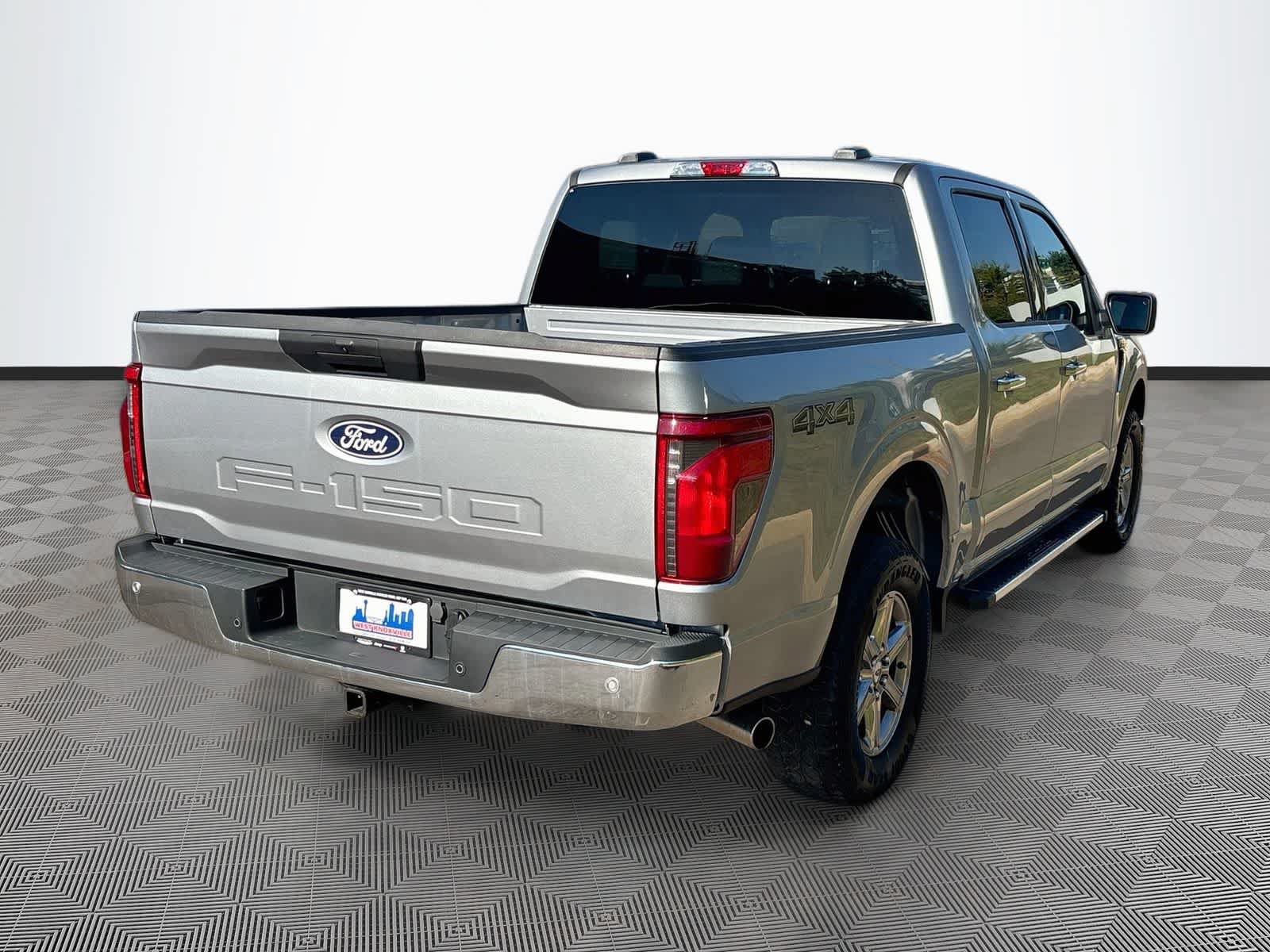 Used 2025 Ford F150 XLT w/ Equipment Group 301A Standard AWD/4WD image 5