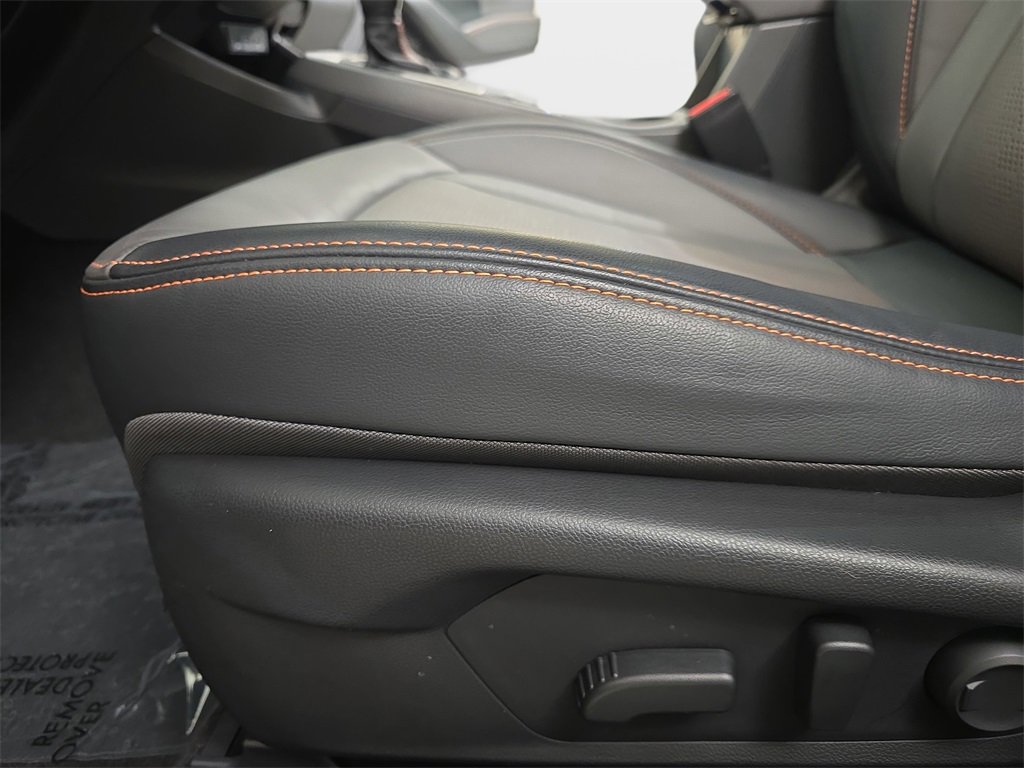 Used 2025 Subaru Crosstrek 2.5i Limited w/ Crosstrek Mirror Package image 31