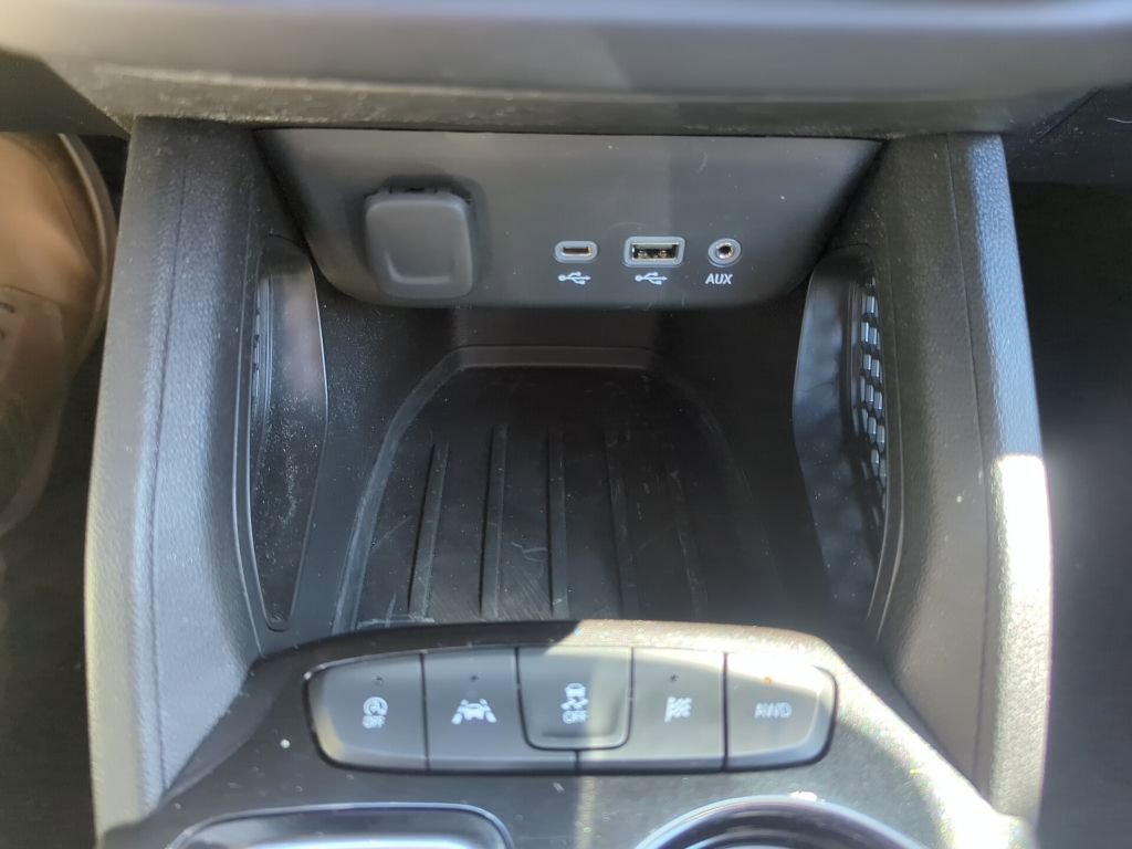 Certified 2023 Chevrolet TrailBlazer RS w/ Convenience Package image 27