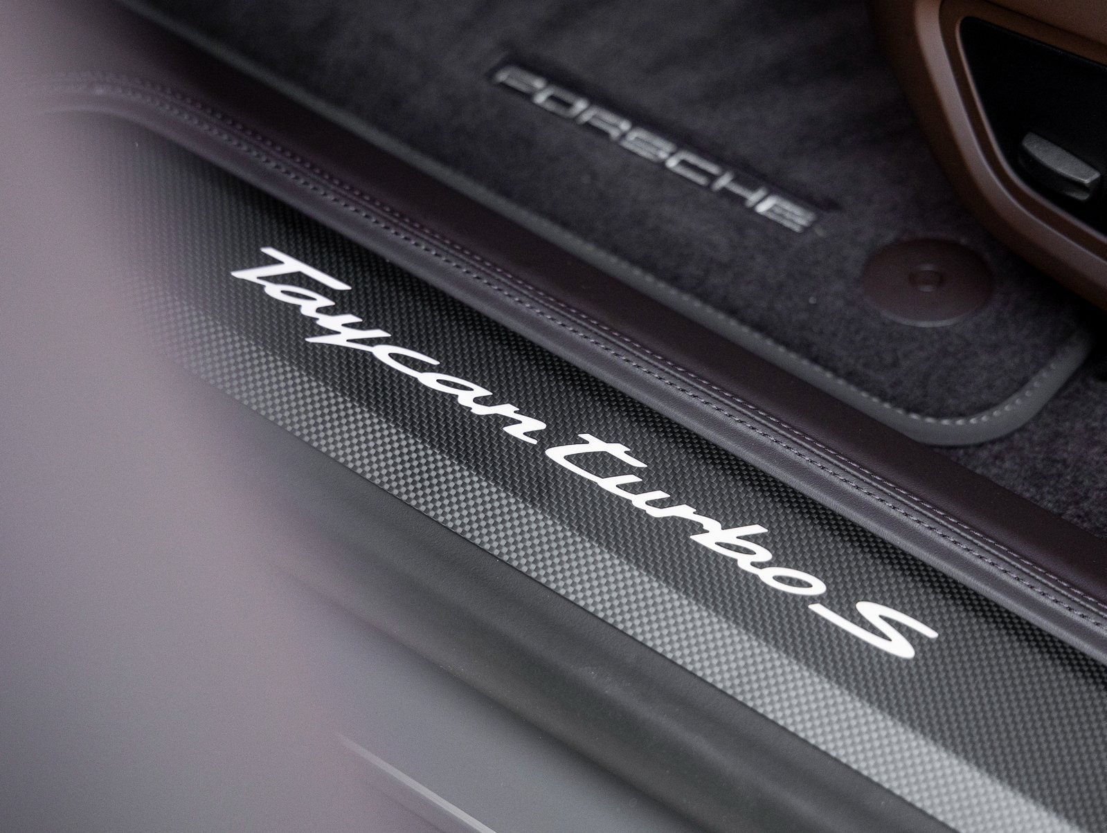 New 2026 Porsche Taycan Turbo S AWD/4WD image 30