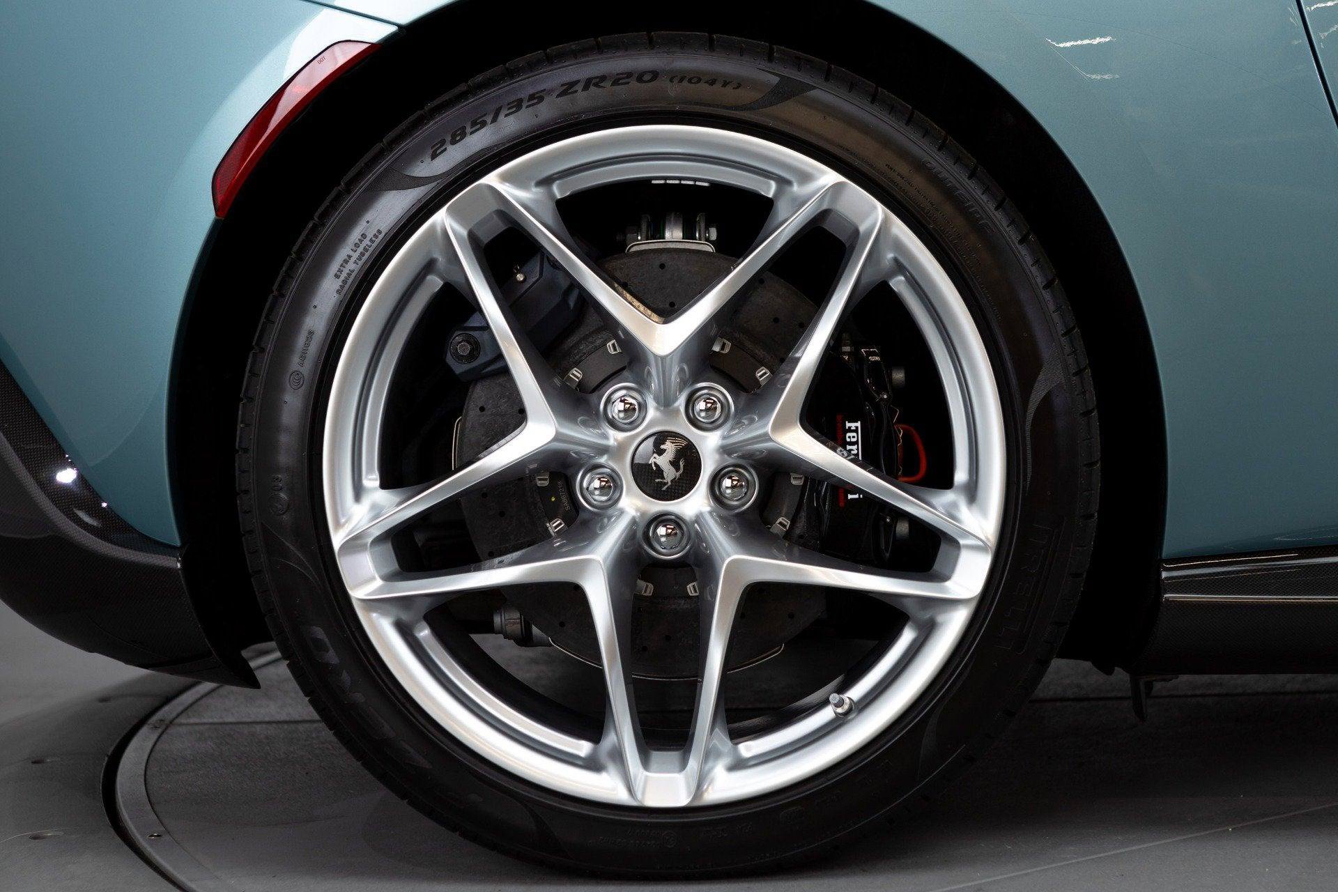 Certified 2024 Ferrari Roma Spider RWD image 25