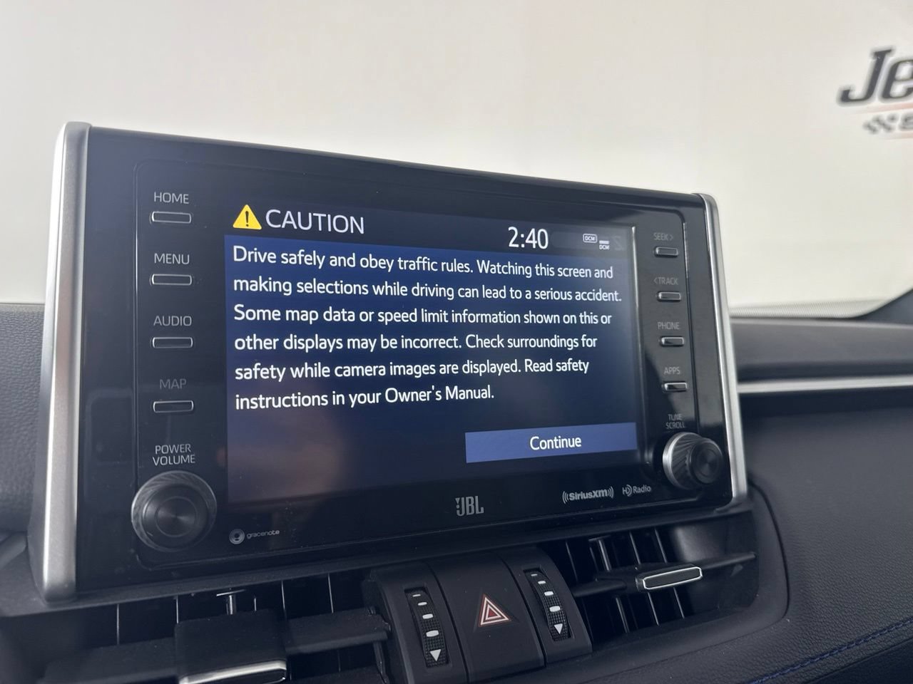 Used 2021 Toyota RAV4 XSE AWD/4WD image 15