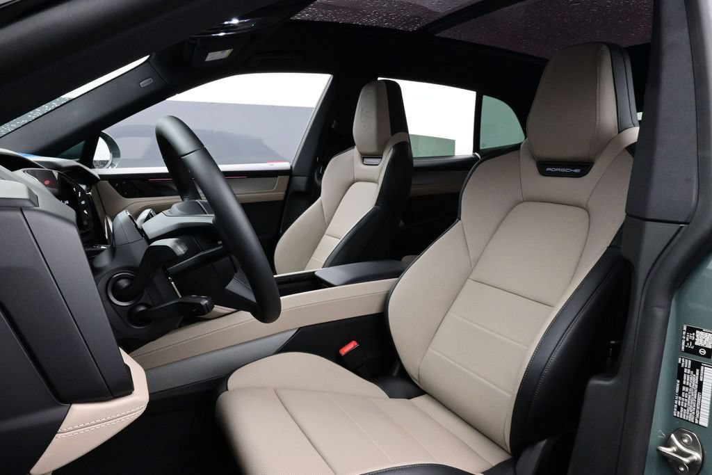 New 2026 Porsche Cayenne Electric AWD/4WD image 5