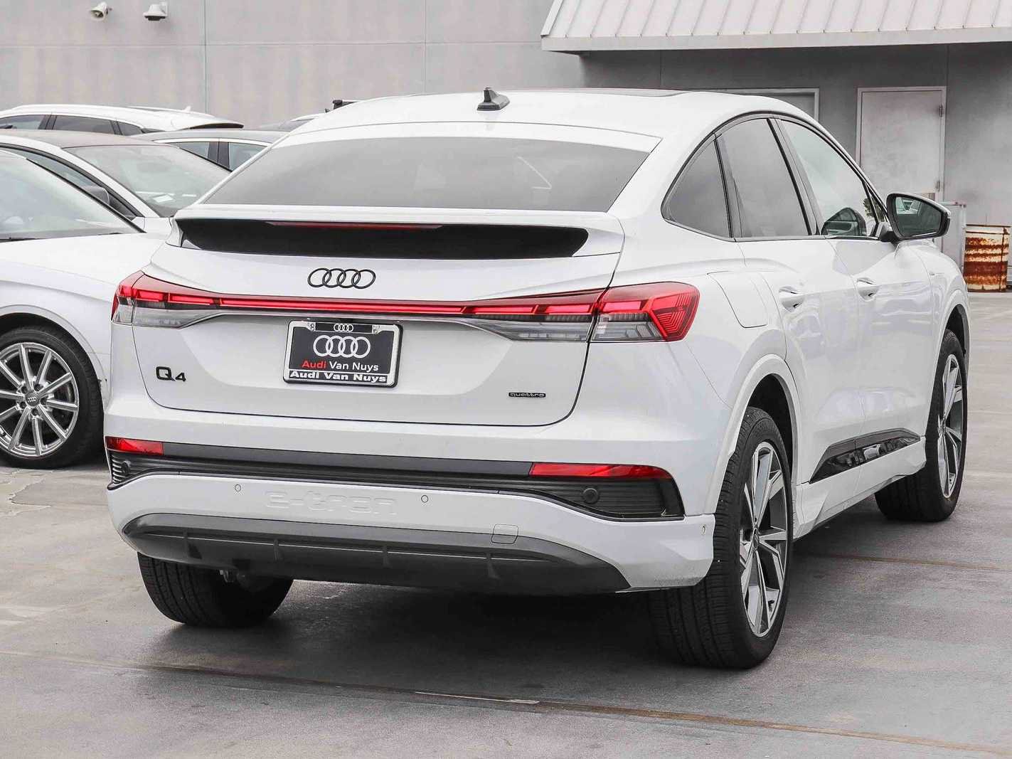 Used 2023 Audi Q4 e-tron Prestige w/ Black Optic Package AWD/4WD image 4