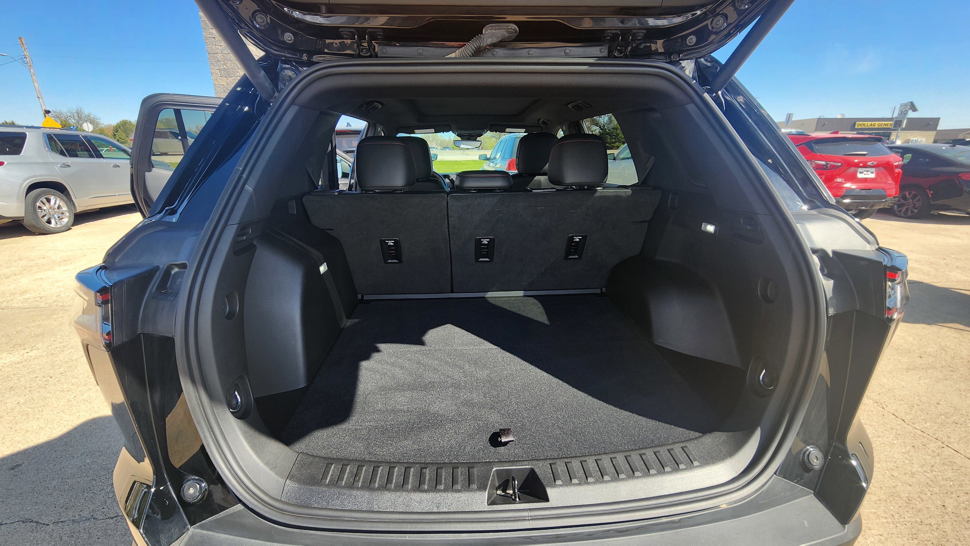 Used 2025 Chevrolet Equinox RS w/ Safety and Technology Package AWD/4WD image 20