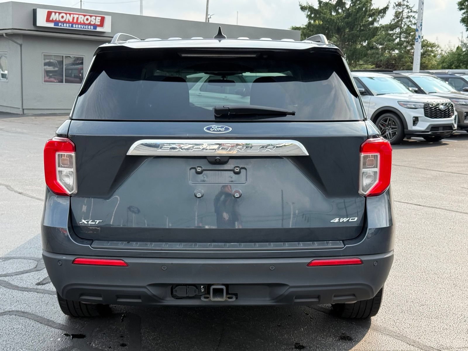 Used 2024 Ford Explorer XLT w/ Class IV Trailer Tow Package AWD/4WD image 5
